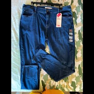 710 Super skinny Levi’s women’s size 18 W34,L30